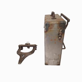 ammunition box w/mount bracket, raw